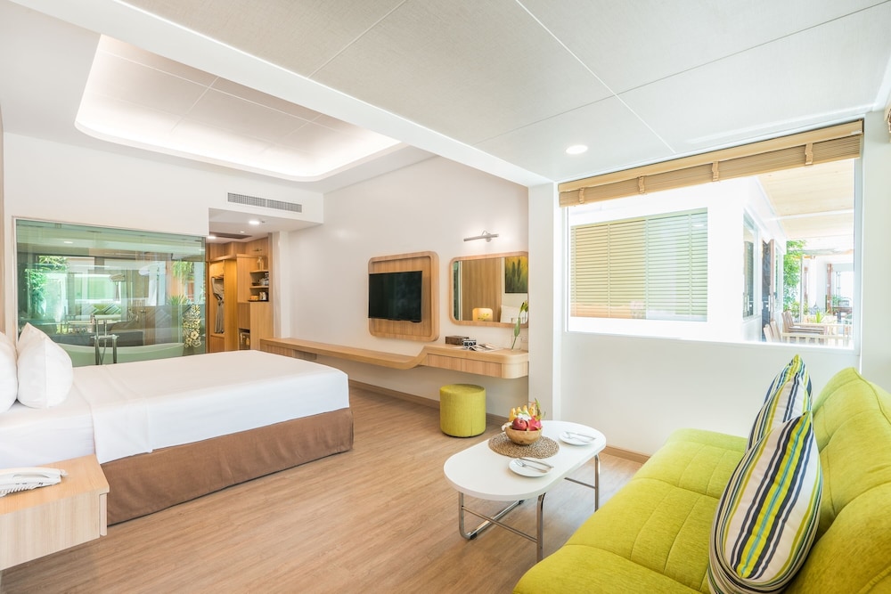 Chaba Cabana Beach Resort — Hotel rooms in Bo Phut, Surat Thani