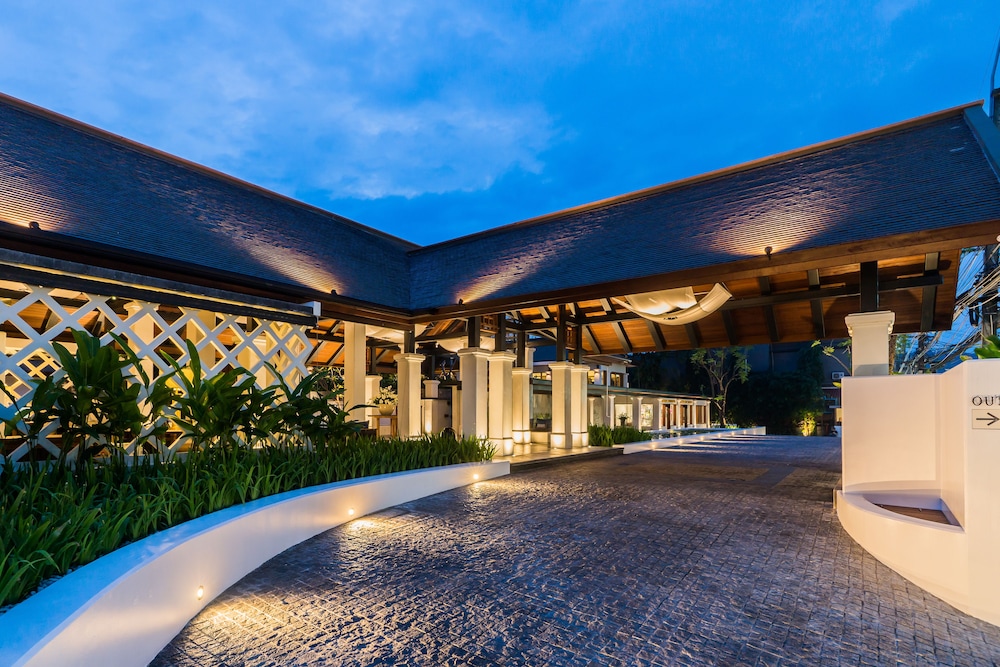 Chaweng Regent Beach Resort — Hotel building in Bo Phut, Surat Thani