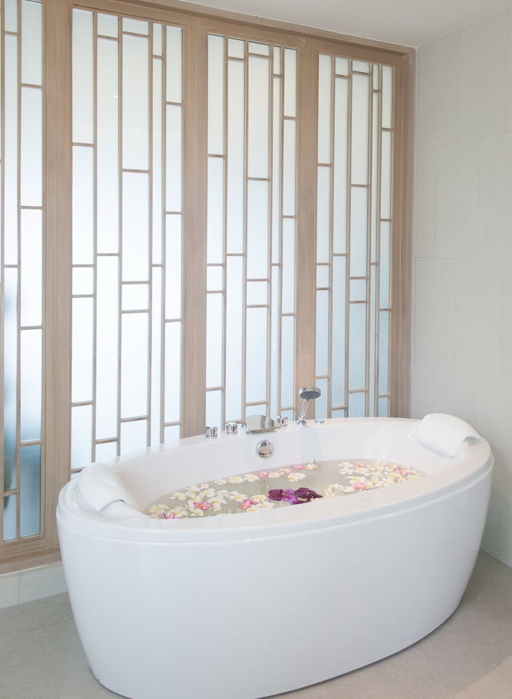 Chaweng Regent Beach Resort — Spa in Bo Phut, Surat Thani