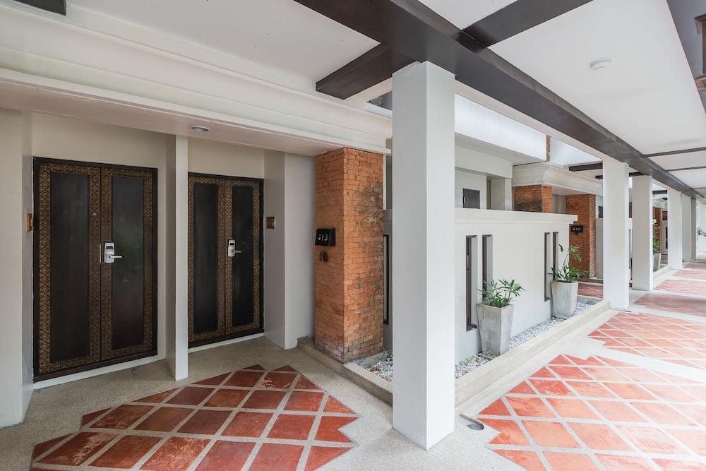 Dara Samui Beach Resort - Adults Only — Hotel building in Bo Phut, Surat Thani