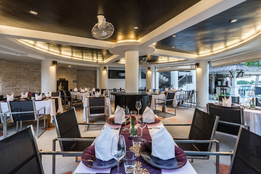 Dara Samui Beach Resort - Adults Only — Restaurant & bars in Bo Phut, Surat Thani