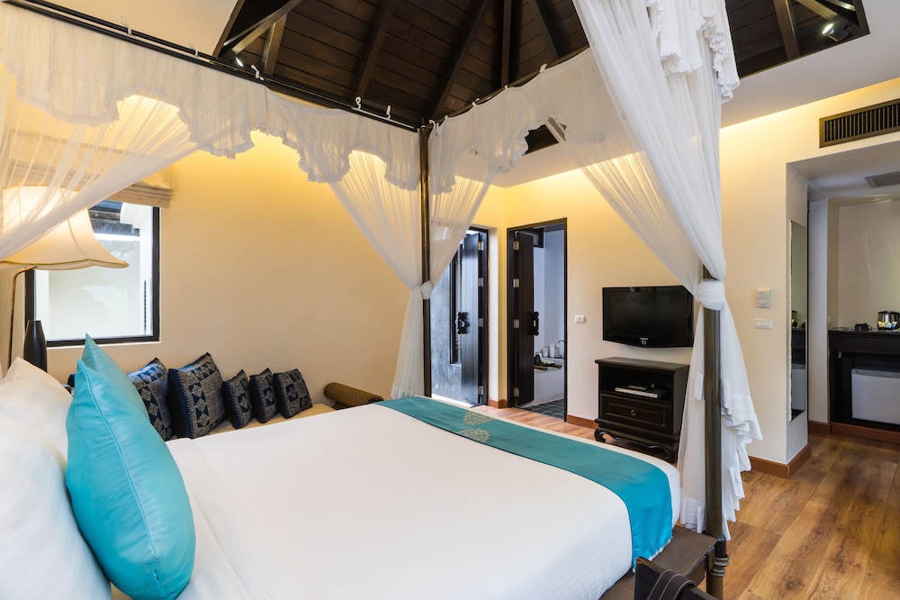 Dara Samui Beach Resort - Adults Only — Hotel rooms in Bo Phut, Surat Thani