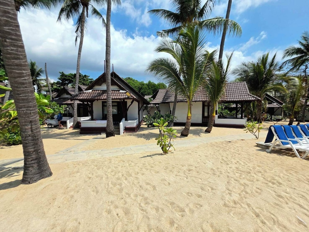 First Bungalow Beach Resort — Beach in Bo Phut, Surat Thani