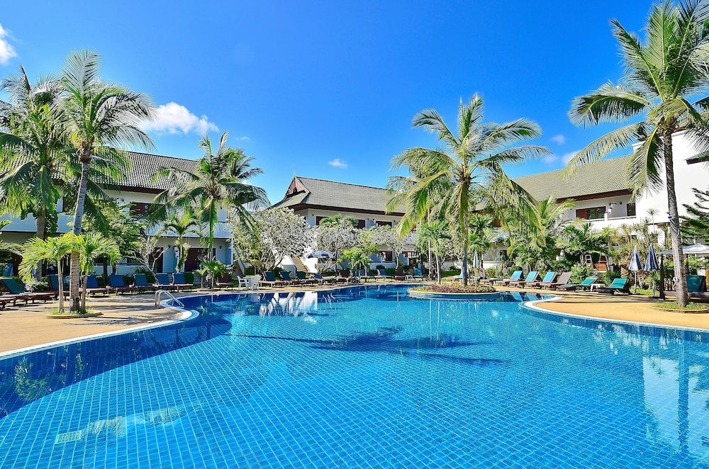 First Bungalow Beach Resort — Main photo in Bo Phut, Surat Thani