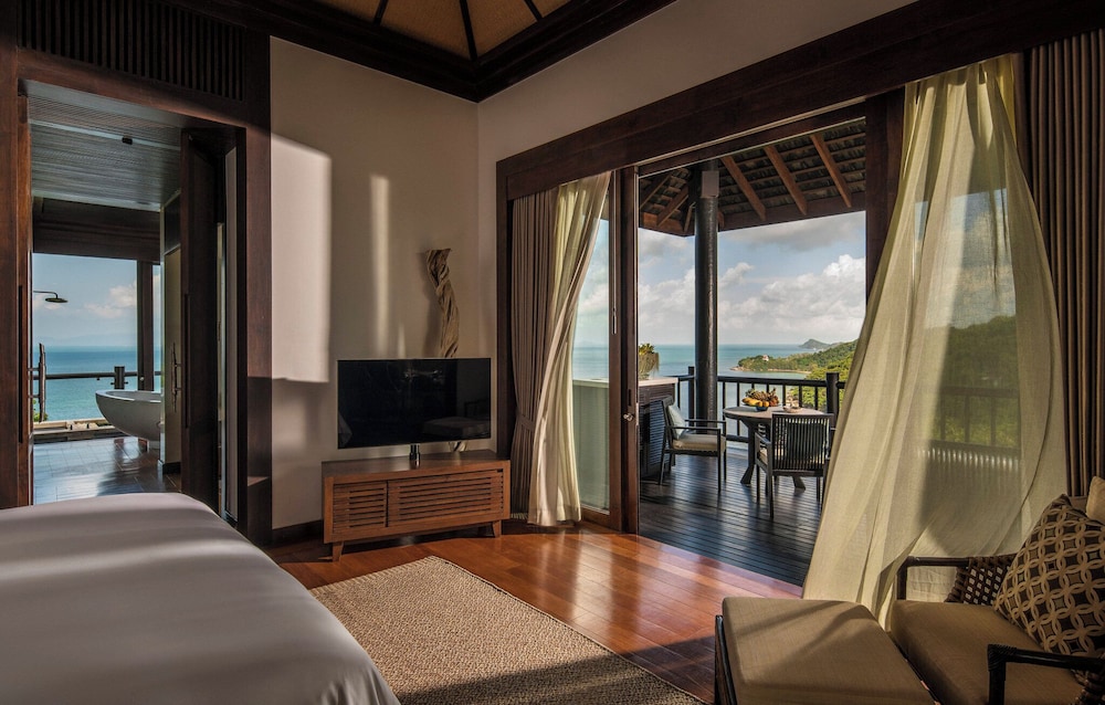 Four Seasons Resort Koh Samui — Hotel rooms in Mae Nam, Surat Thani