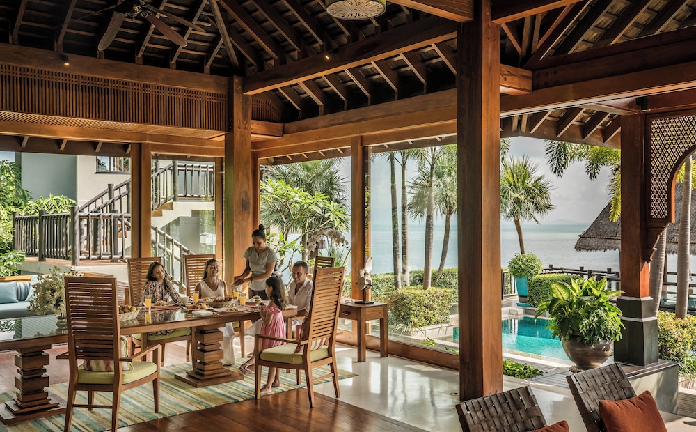 Four Seasons Resort Koh Samui — Restaurant & bars in Mae Nam, Surat Thani