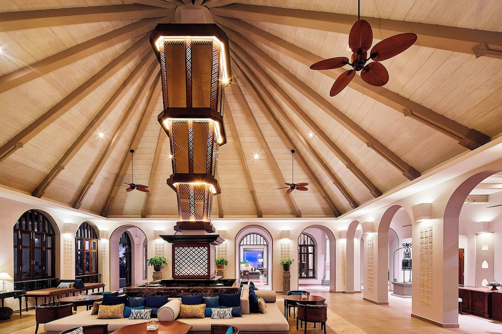 Sheraton Samui Resort — Hotel building in Bo Phut, Surat Thani