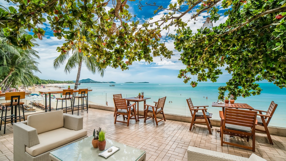 Impiana Resort Chaweng Noi — Restaurant & bars in Bo Phut, Surat Thani