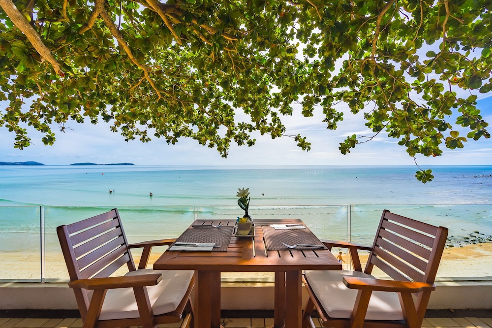 Impiana Resort Chaweng Noi — Restaurant & bars in Bo Phut, Surat Thani