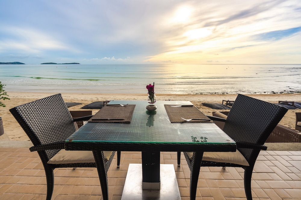 Impiana Resort Chaweng Noi — Restaurant & bars in Bo Phut, Surat Thani