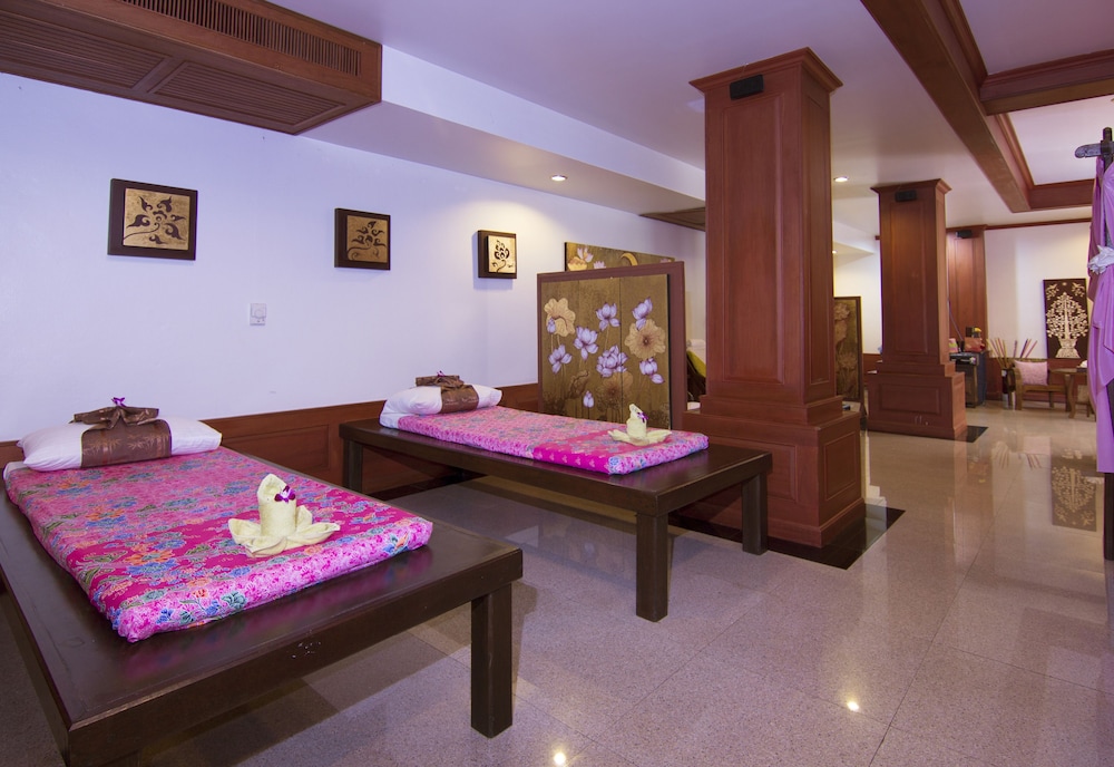 Samui Buri Beach Resort — Hotel rooms in Mae Nam, Surat Thani