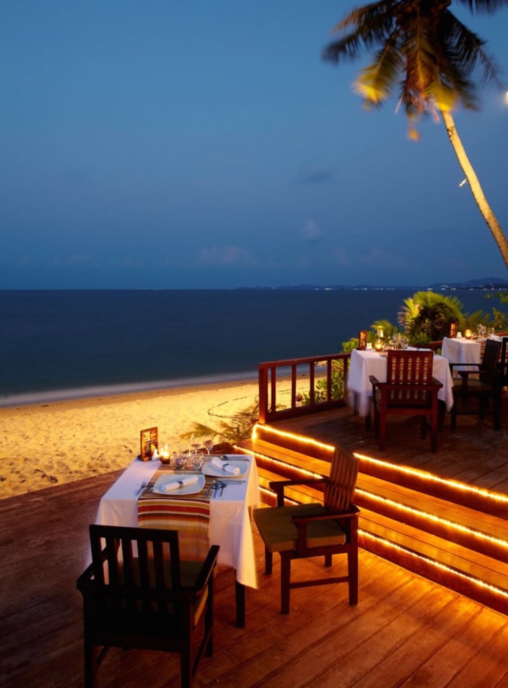 Samui Buri Beach Resort — Restaurant & bars in Mae Nam, Surat Thani