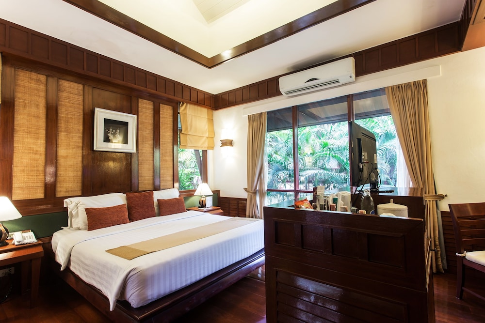Samui Buri Beach Resort — Hotel rooms in Mae Nam, Surat Thani