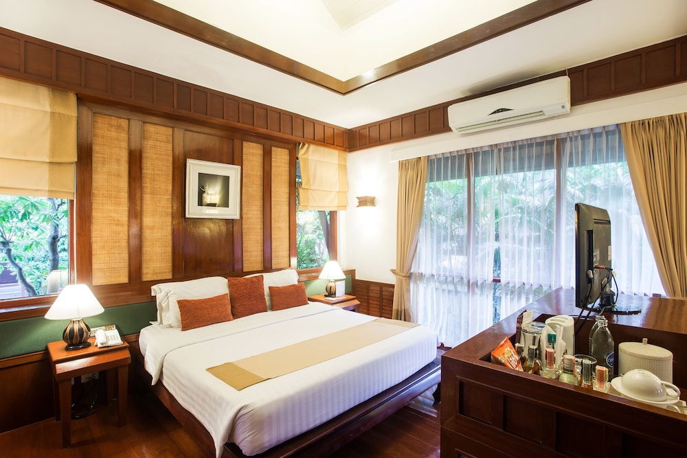Samui Buri Beach Resort — Hotel rooms in Mae Nam, Surat Thani