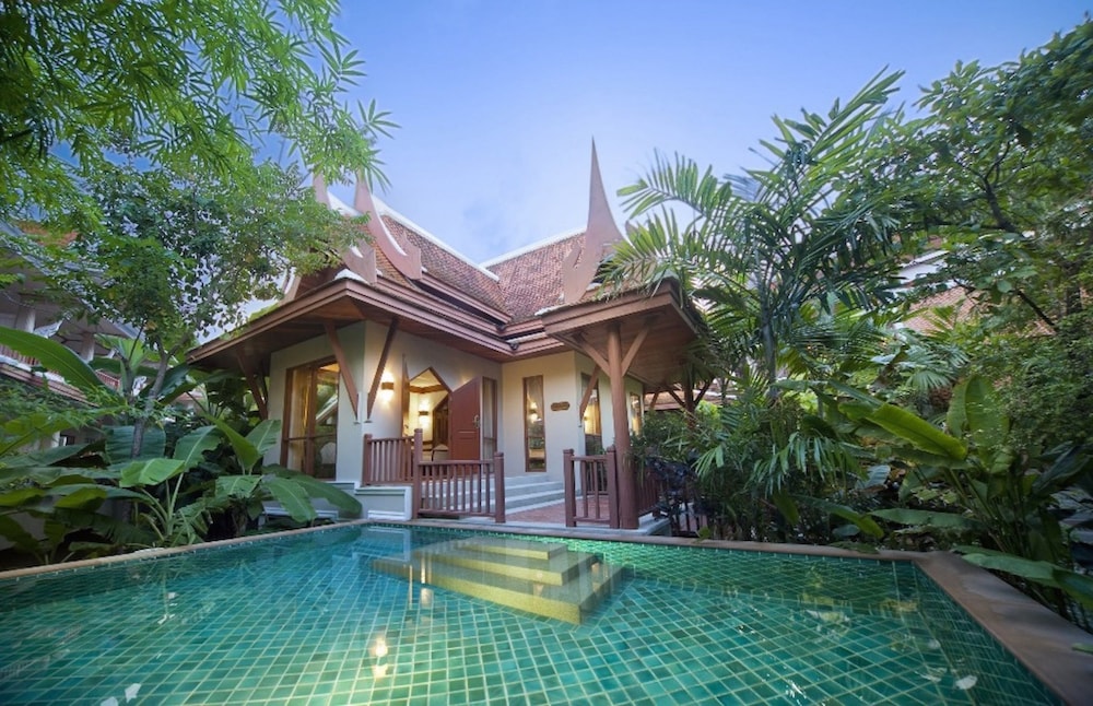 Samui Buri Beach Resort — Swimming pool in Mae Nam, Surat Thani