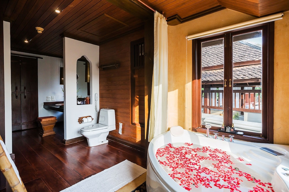 Muang Samui Spa Resort — Hotel rooms in Bo Phut, Surat Thani