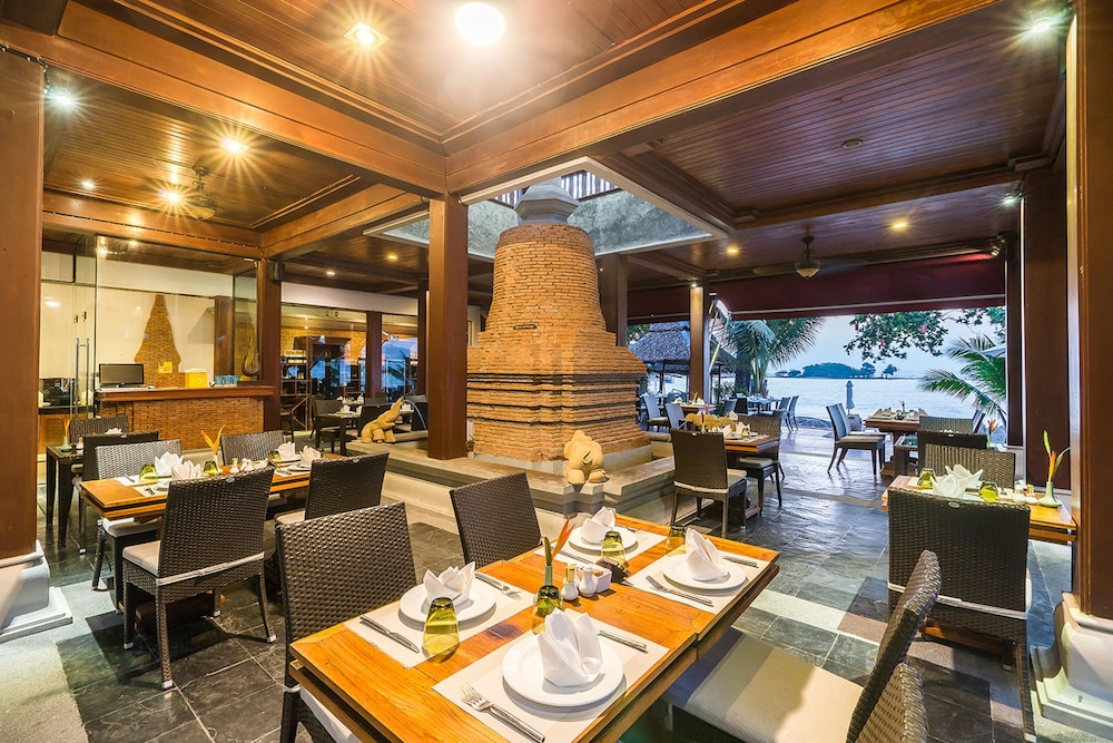 Muang Samui Spa Resort — Restaurant & bars in Bo Phut, Surat Thani