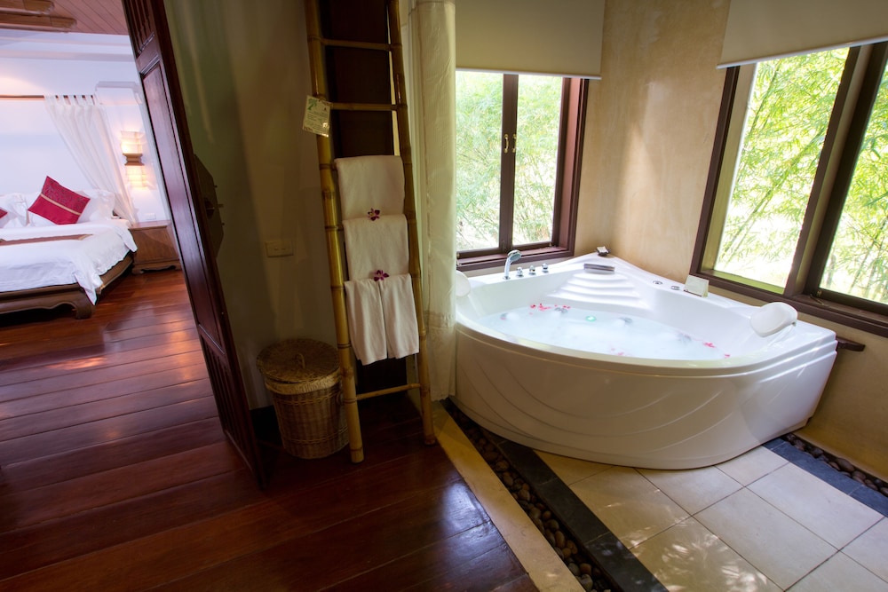 Muang Samui Spa Resort — Hotel rooms in Bo Phut, Surat Thani