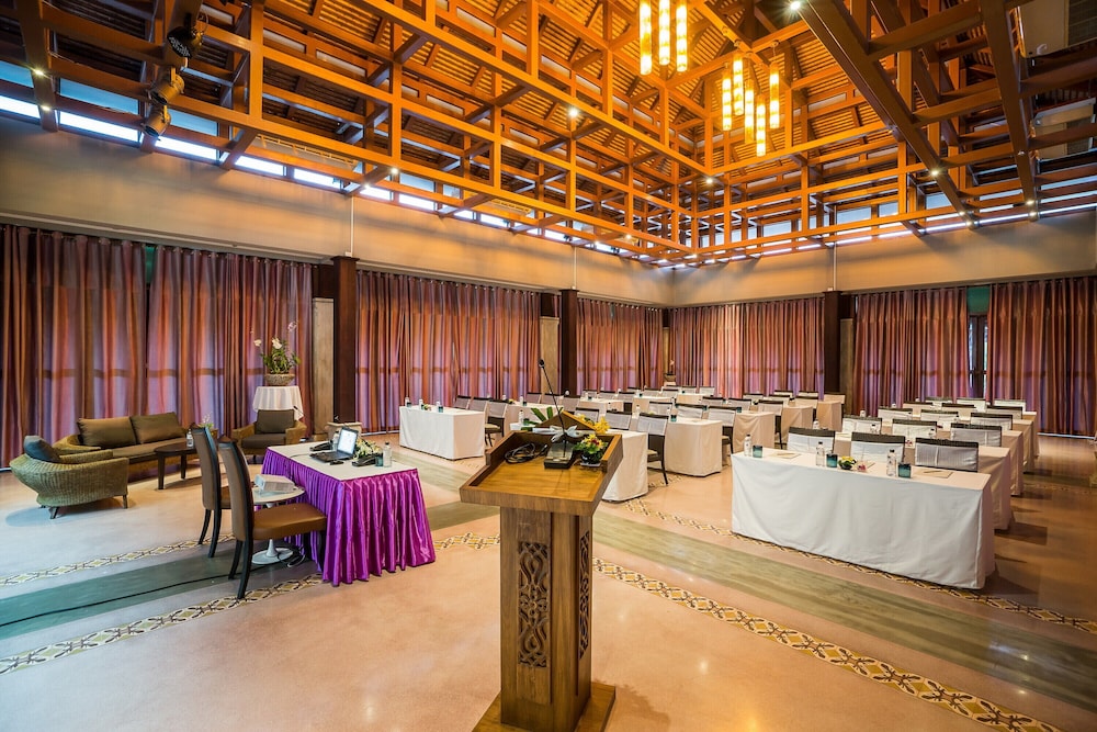 Royal Muang Samui Villas — Hotel building in Bo Phut, Surat Thani