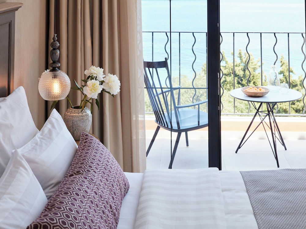 Nido, Mar-Bella Collection — Hotel rooms in Agios Ioannis Peristeron, Ionian Islands