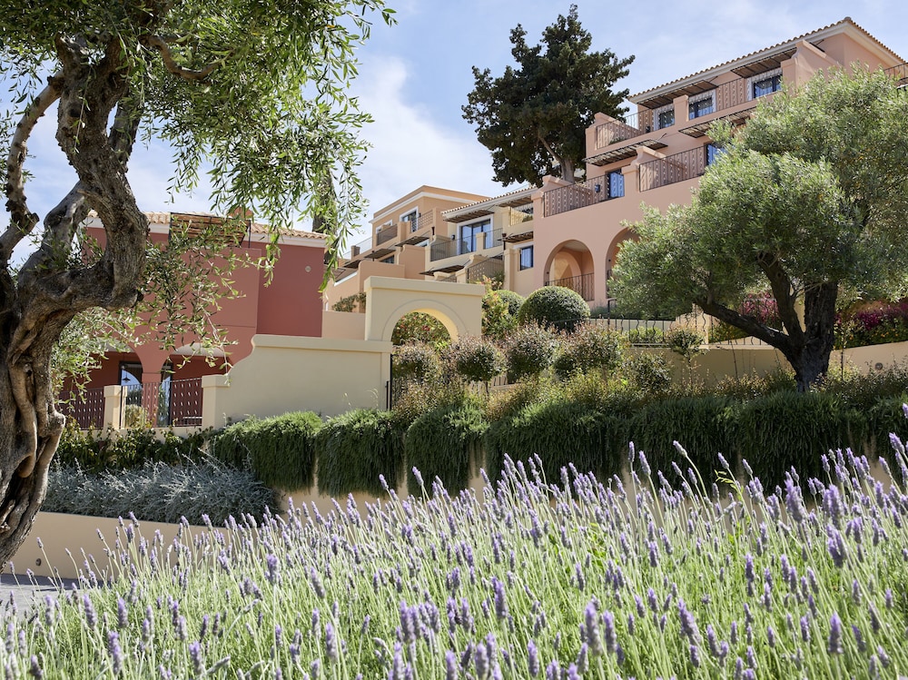 Nido, Mar-Bella Collection — Hotel building in Agios Ioannis Peristeron, Ionian Islands