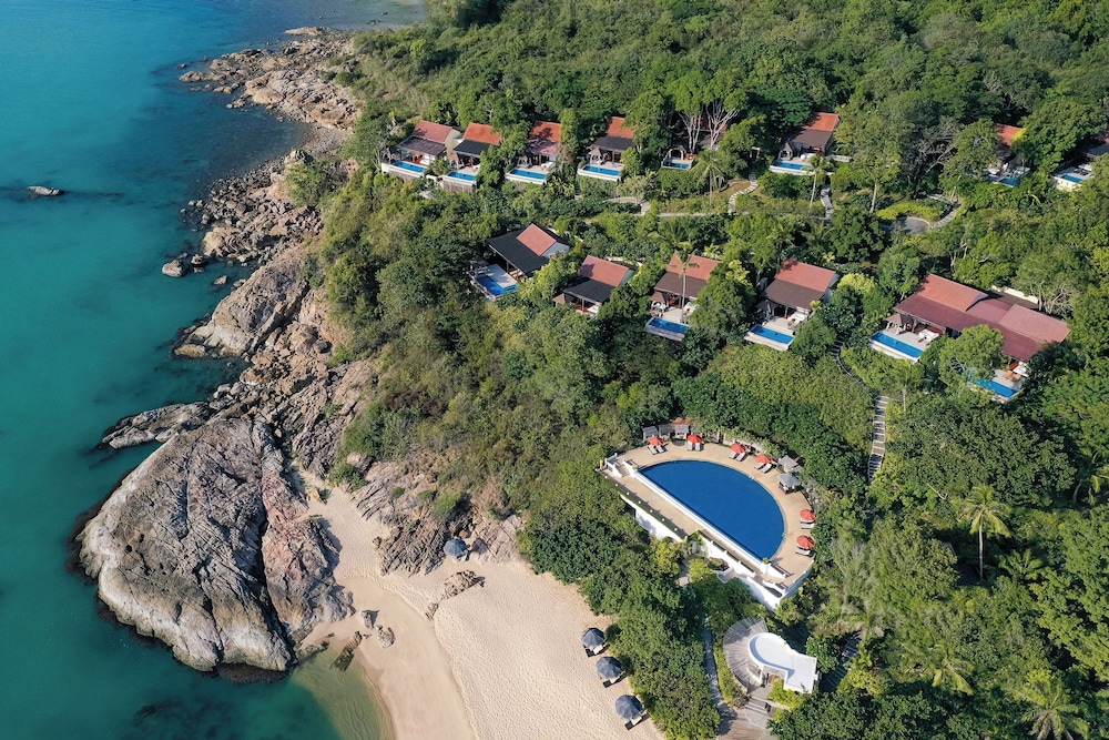 Garrya Tongsai Bay Samui — Hotel building in Bo Phut, Surat Thani