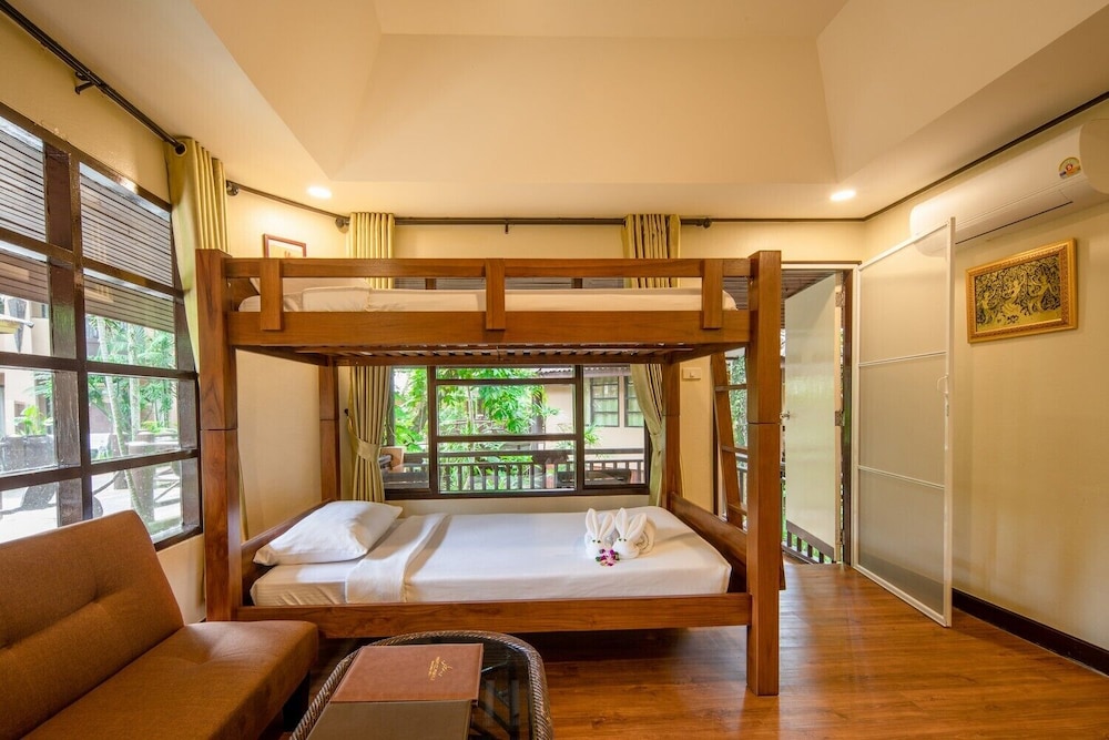 Princess Kamala Beachfront Hotel — Hotel rooms in Kamala, Phuket Province