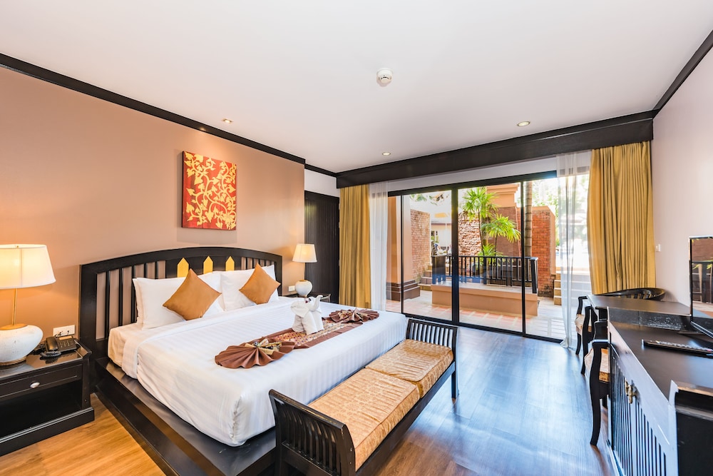 Princess Kamala Beachfront Hotel — Hotel rooms in Kamala, Phuket Province