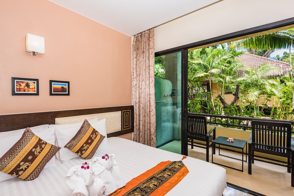 Princess Kamala Beachfront Hotel — Hotel rooms in Kamala, Phuket Province