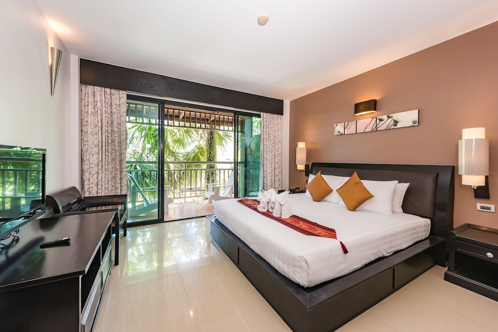 Princess Kamala Beachfront Hotel — Hotel rooms in Kamala, Phuket Province