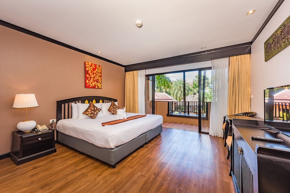 Princess Kamala Beachfront Hotel — Hotel rooms in Kamala, Phuket Province