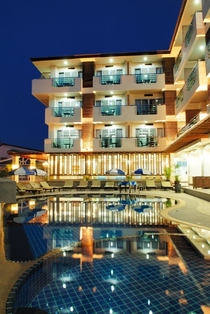 First Residence Hotel — Swimming pool in Bo Phut, Surat Thani