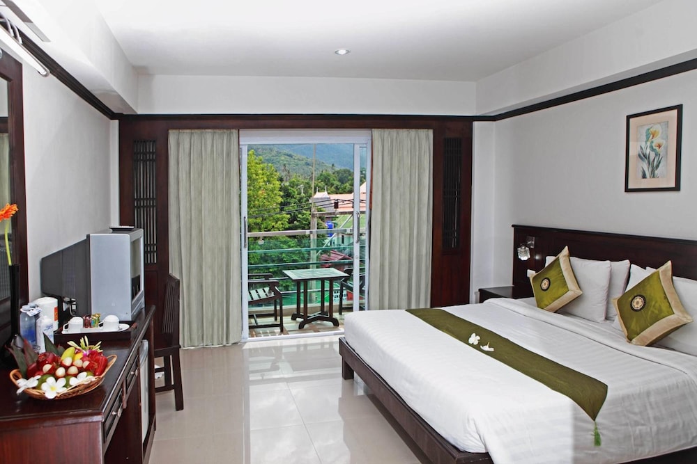 First Residence Hotel — Hotel rooms in Bo Phut, Surat Thani