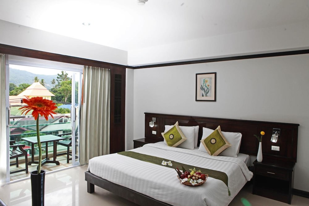 First Residence Hotel — Hotel rooms in Bo Phut, Surat Thani