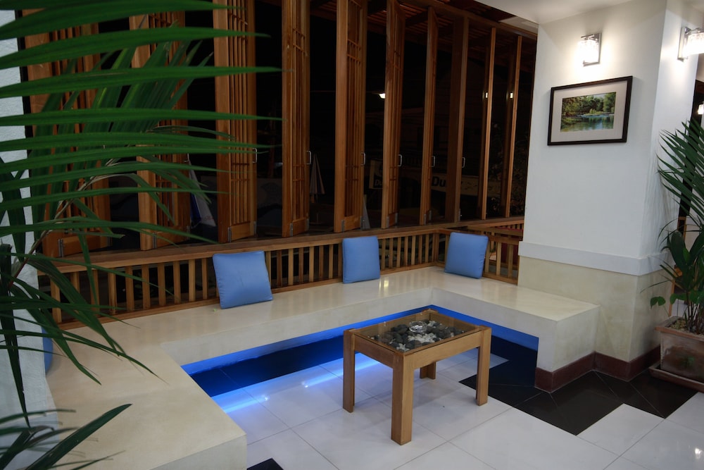 First Residence Hotel — Restaurant & bars in Bo Phut, Surat Thani