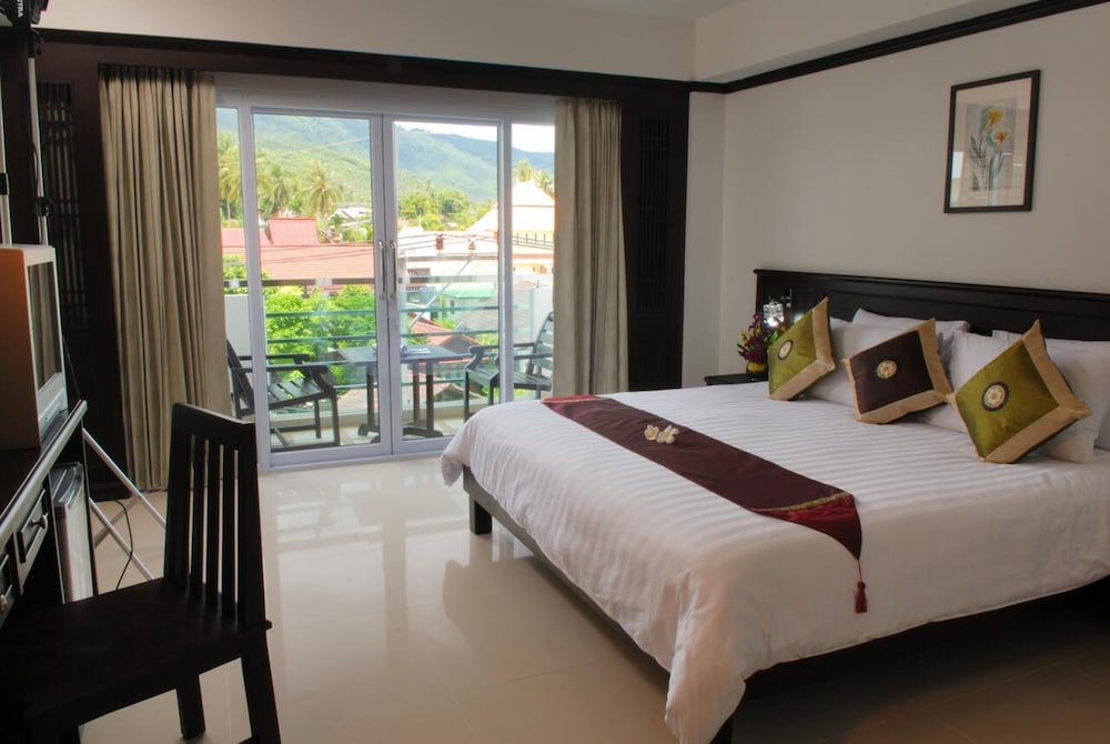 First Residence Hotel — Hotel rooms in Bo Phut, Surat Thani