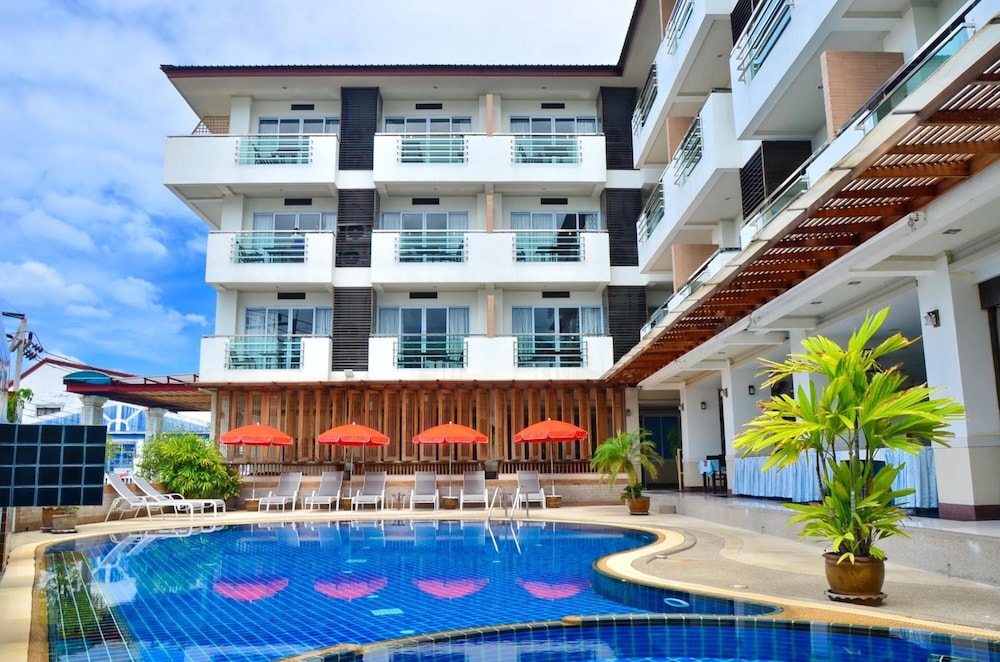 First Residence Hotel — Swimming pool in Bo Phut, Surat Thani
