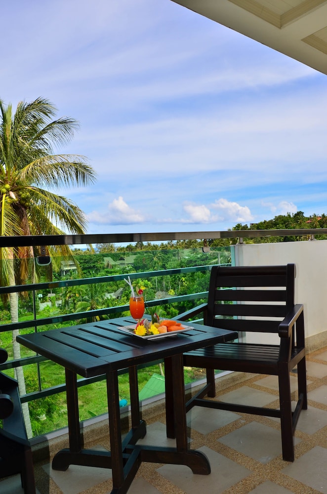 First Residence Hotel — Hotel rooms in Bo Phut, Surat Thani