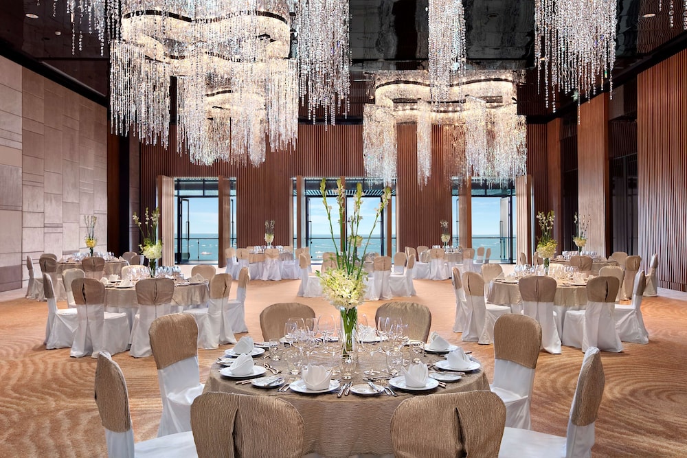 Hilton Pattaya — Hotel building in Pattaya, Chonburi