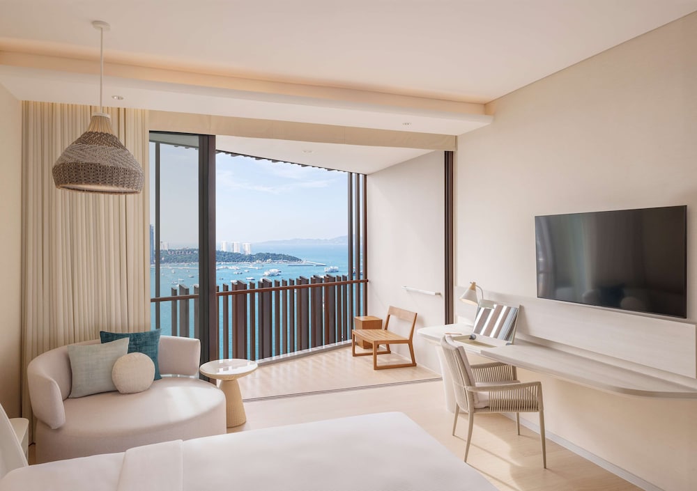 Hilton Pattaya — Hotel rooms in Pattaya, Chonburi