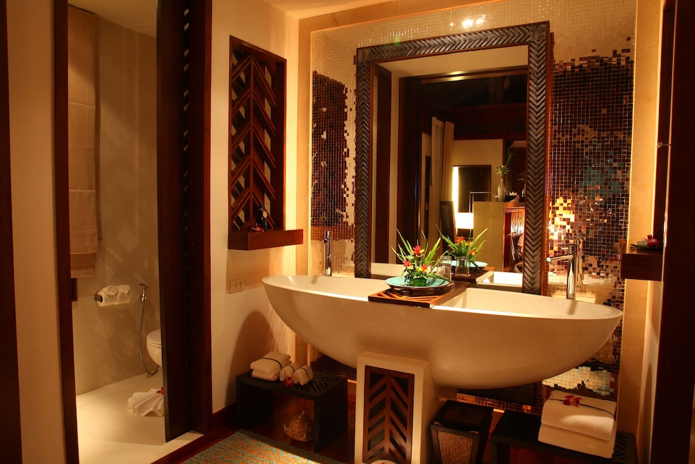 Mai Samui Beach Resort & Spa — Hotel rooms in Ang Thong, Surat Thani