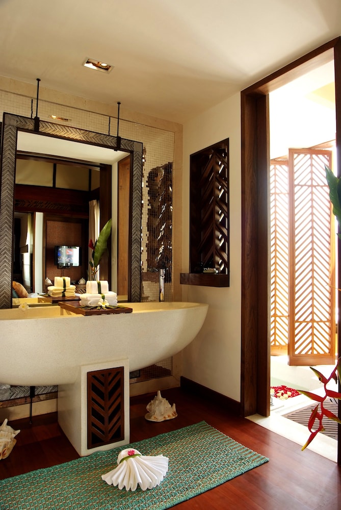 Mai Samui Beach Resort & Spa — Hotel rooms in Ang Thong, Surat Thani