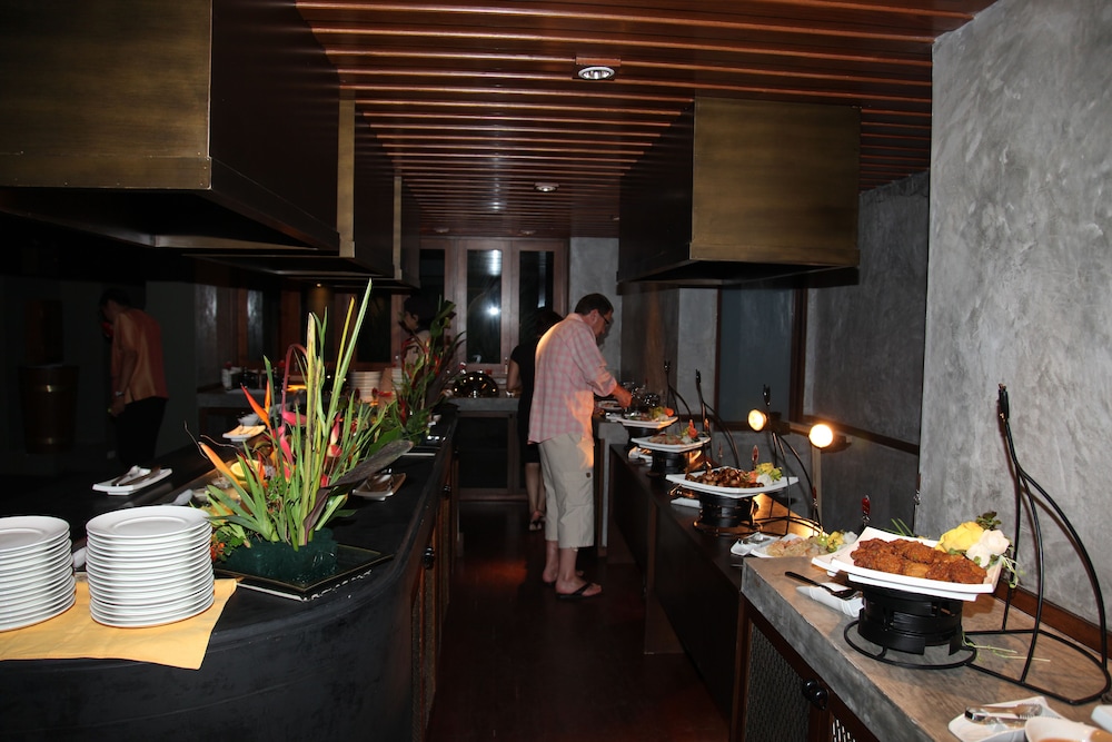 Mai Samui Beach Resort & Spa — Restaurant & bars in Ang Thong, Surat Thani