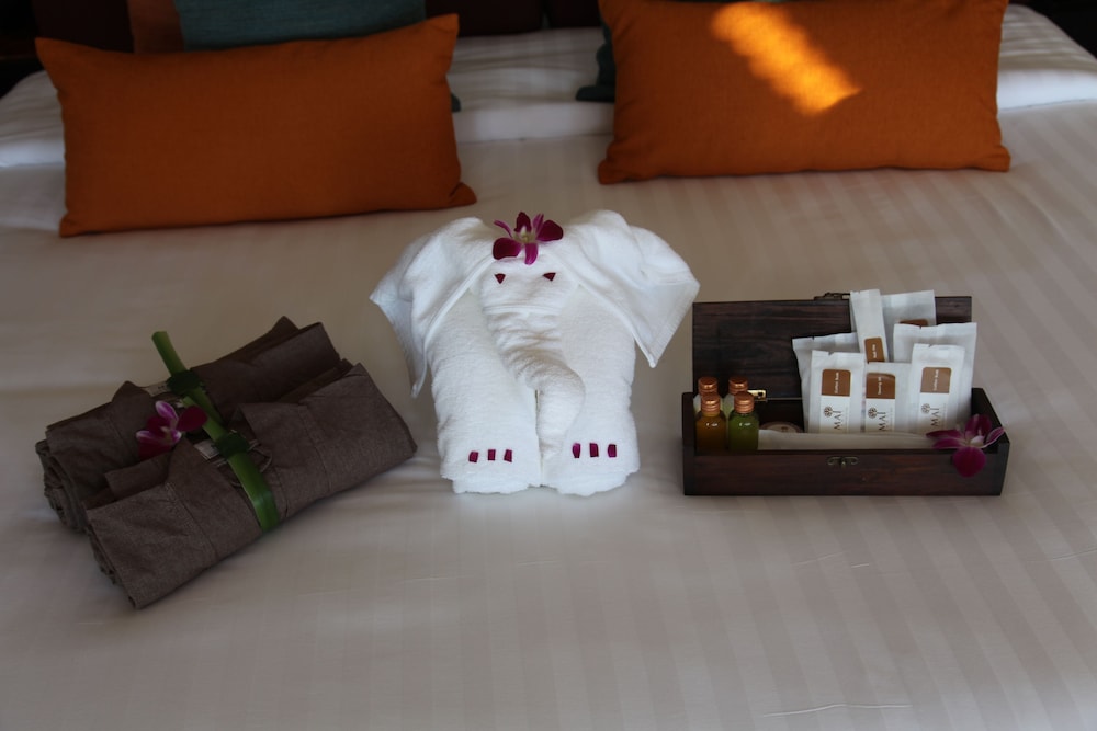 Mai Samui Beach Resort & Spa — Hotel rooms in Ang Thong, Surat Thani