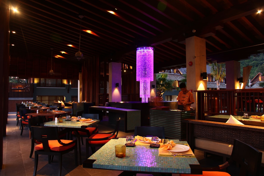 Mai Samui Beach Resort & Spa — Restaurant & bars in Ang Thong, Surat Thani