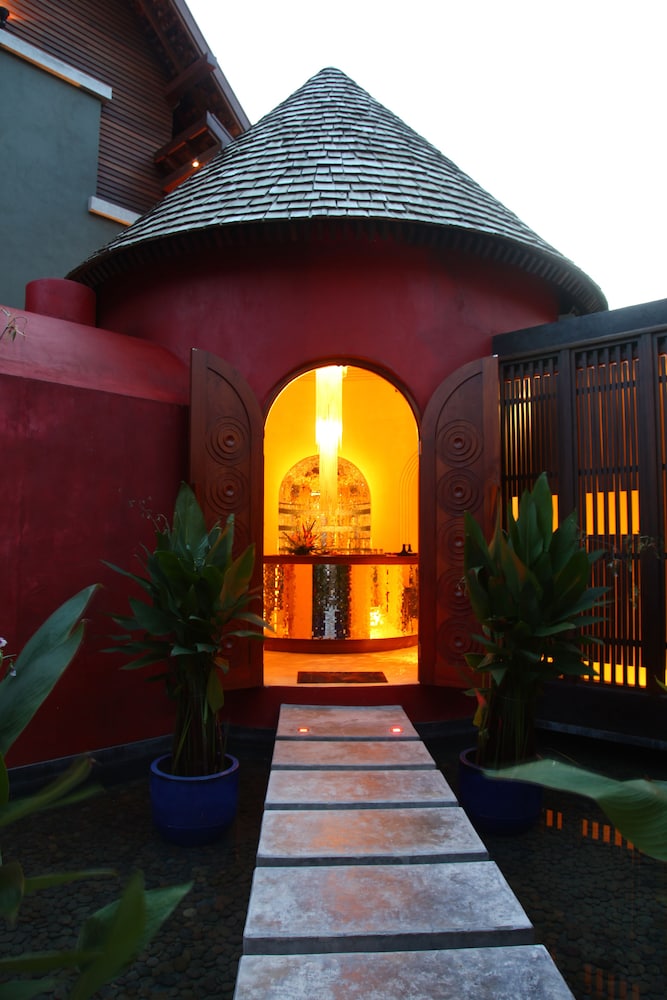 Mai Samui Beach Resort & Spa — Hotel building in Ang Thong, Surat Thani