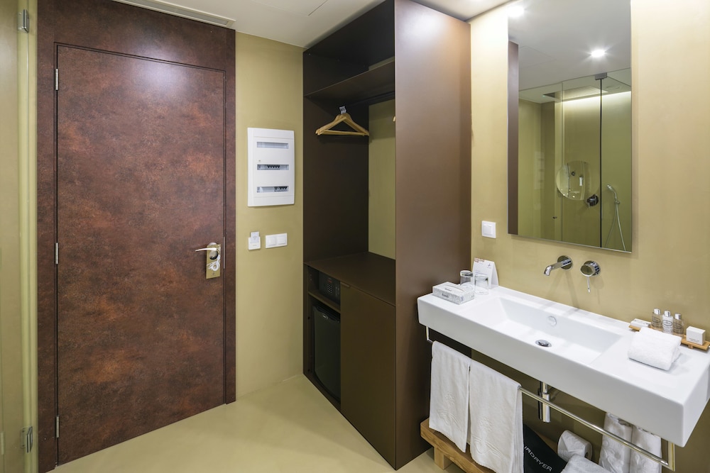 Lagos Avenida Hotel — Hotel rooms in Lagos, Faro
