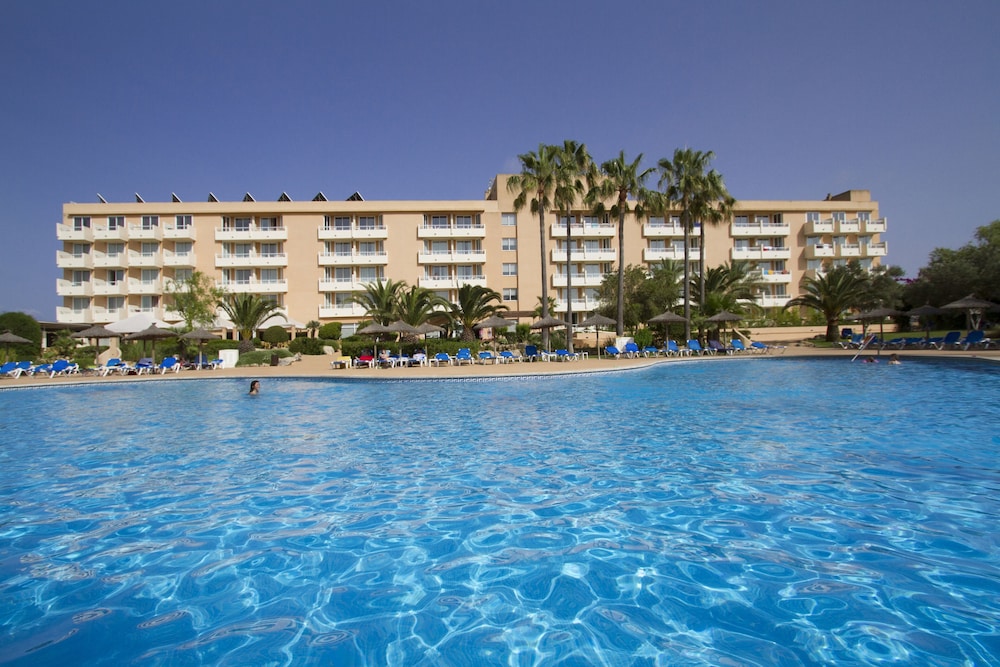 Hotel Garbí Cala Millor — Main photo in Cala Millor, Balearic Islands