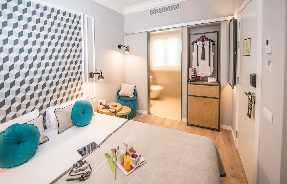 Mosaic by Ona — Hotel rooms in Barcelona, Catalonia