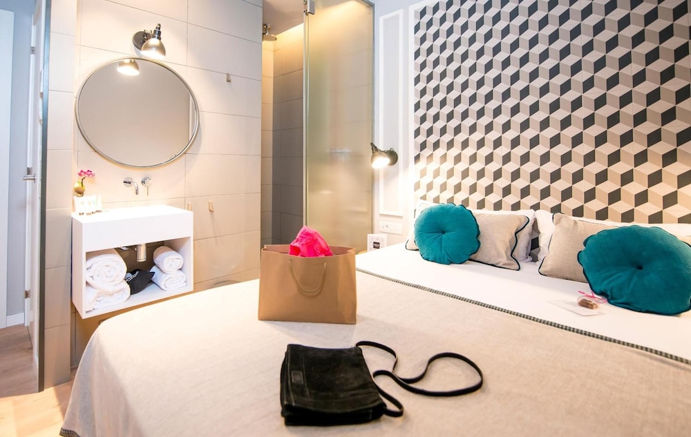 Mosaic by Ona — Hotel rooms in Barcelona, Catalonia